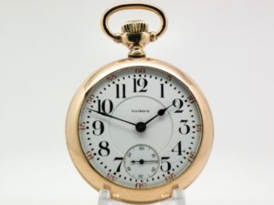 Extra Fine Antique Illinois Pocket Watch Railroad Model Grade 89 with Beautiful Two Tone 17 Jewel Movement Housed in Original Rose Gold Fill Case circa 1915