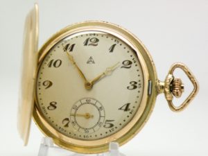 Stunning Art Deco Motif Gentlemen’s Hunter Case Pocket Watch Beautifully Engraved with a High Quality Swiss Mechanical Movement