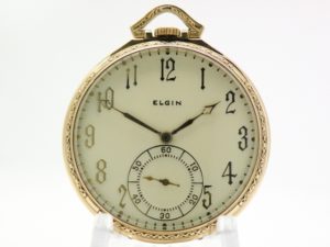 Pristine Elgin Pocket Watch The Gentlemen’s Dress Pocket Watch of the Day Faced with a Beautiful Dress Dial Housed in this Wadsaworth Case circa 1933