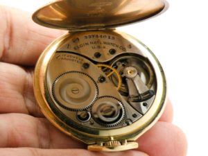 Pristine Elgin Pocket Watch The Gentlemen’s Dress Pocket Watch of the Day Faced with a Beautiful Dress Dial Housed in this Wadsaworth Case circa 1933