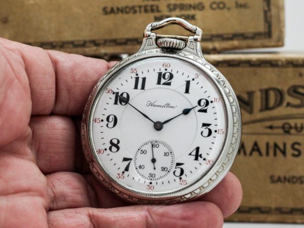 Hamilton Grade 992 Railroad 21 Jewel Housed in Popular Bar Over Crown Case